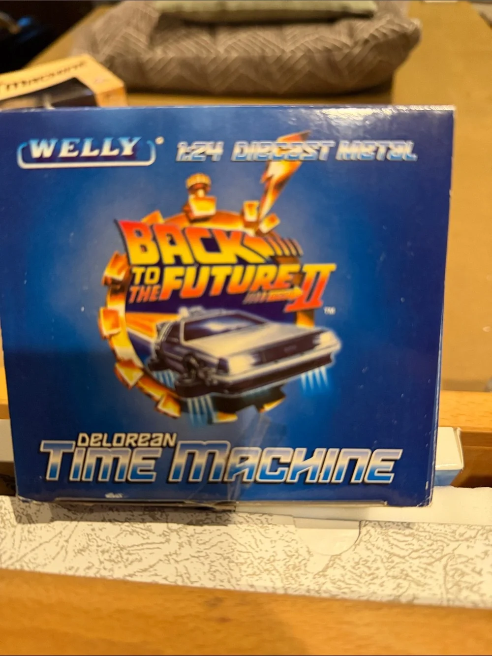 3 items BACK TO THE FUTURE  DeLorean Time Machine Silver Die-Cast Collectibles